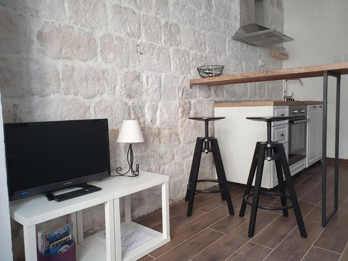 וויס Apartments Kut מראה חיצוני תמונה